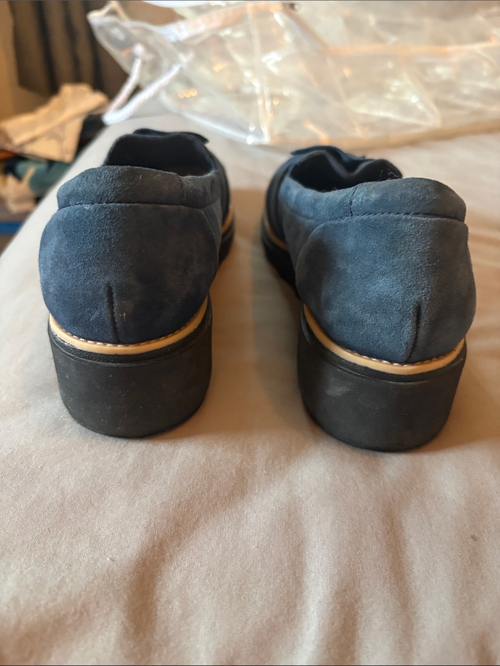 Clark's Women’s Navy Knot-Detail Loafers - Picture 4 of 6